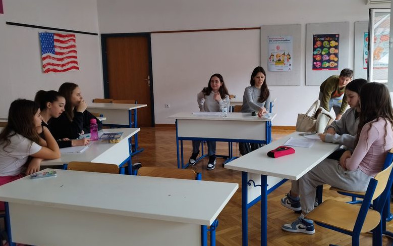 Debata u punom zamahu